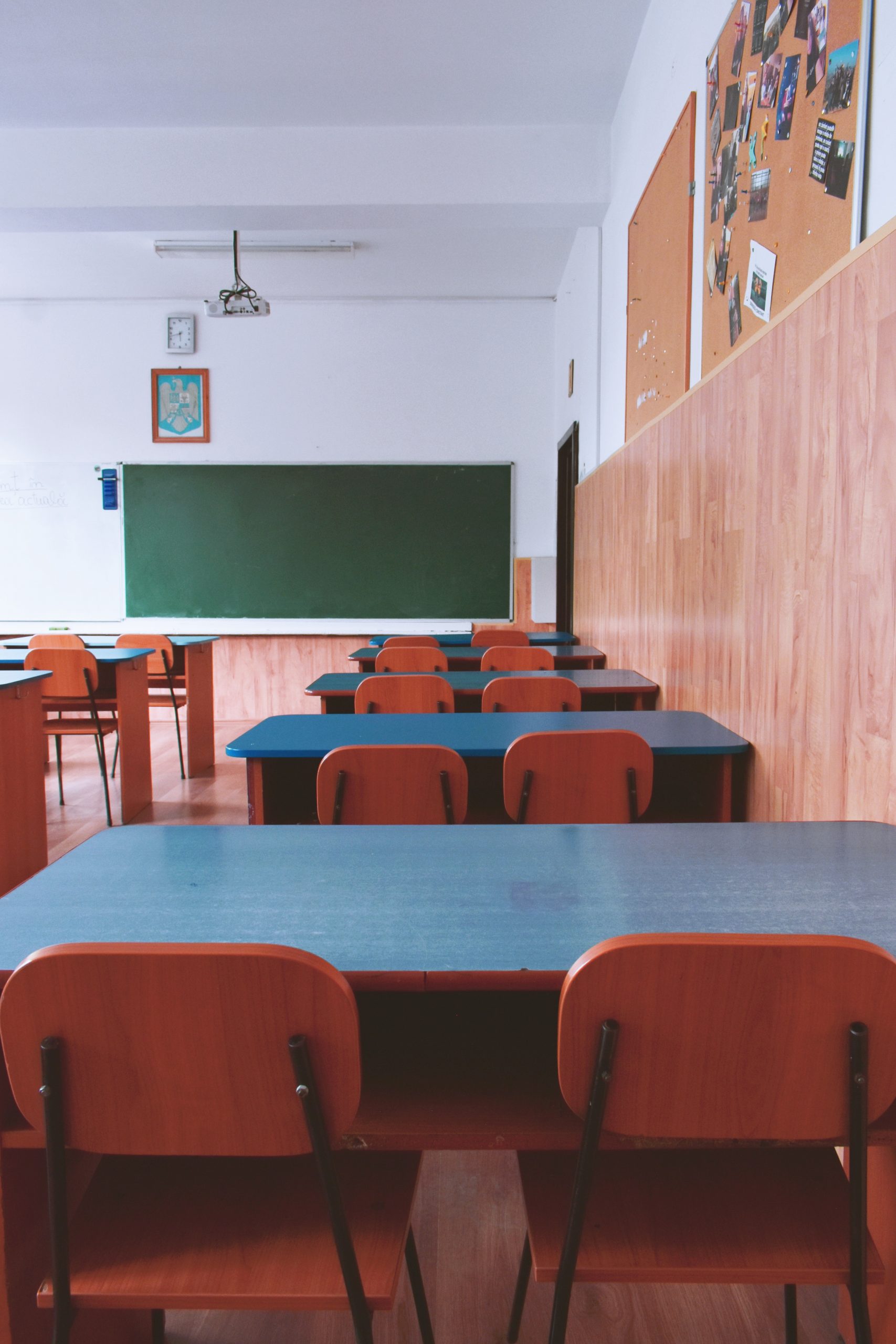 A.A.A. Cercasi Supplenti. Scuole in difficoltà, si chiama da Messa a Disposizione