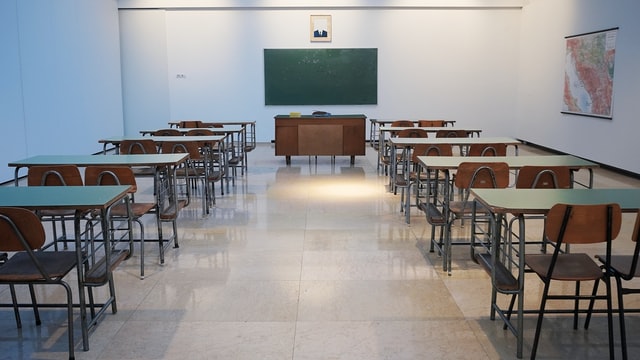 Assunzioni scuola: gli istituti richiedono supplenti per QUESTE Classi di Concorso